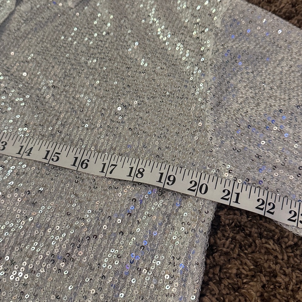 NWT- SOLID SEQUIN - Picture 6 of 10